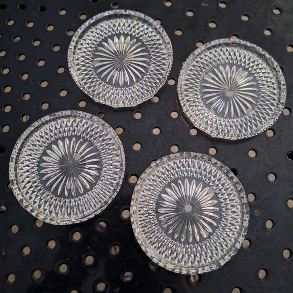 Crystal Glass Coaster Set of 4 Vintage Drink Holder or Trinket Dishes Clear - Picture 11 of 16